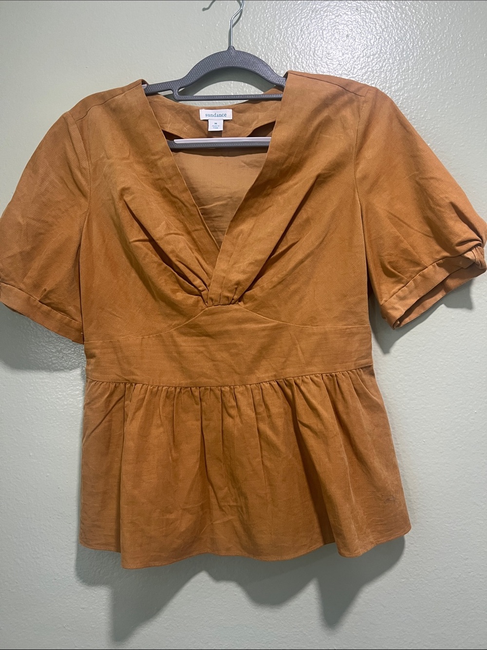 Sundance Rust Tan Peplum V-Neck Short Sleeve Blouse